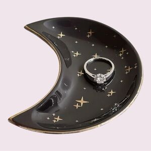Midnight Black Ceramic Moon-Shaped Jewelry Tray – Star Design Trinket Plate​​​